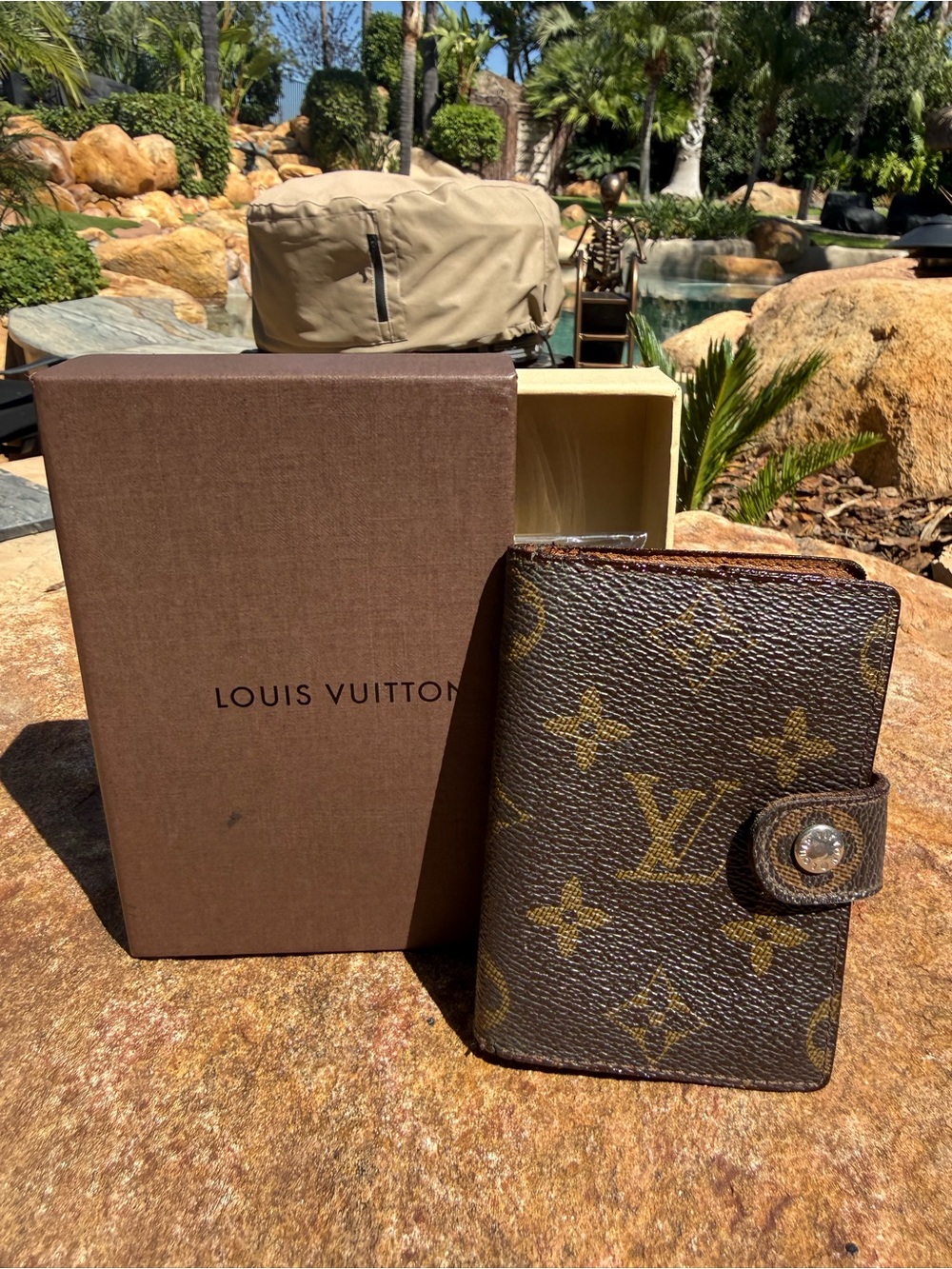 Rare genuine vintage Louis Vuitton Brown Monogram credit card  photo snap case b
